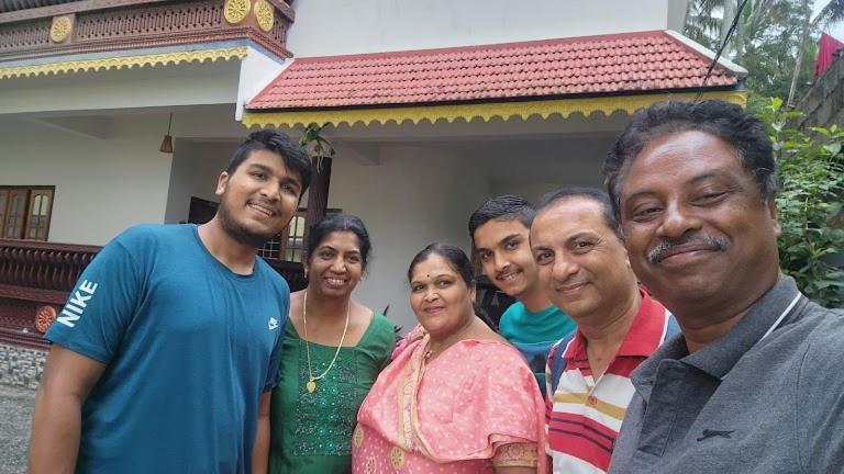 Pknhomestay Kumily Thekkady Exteriör bild